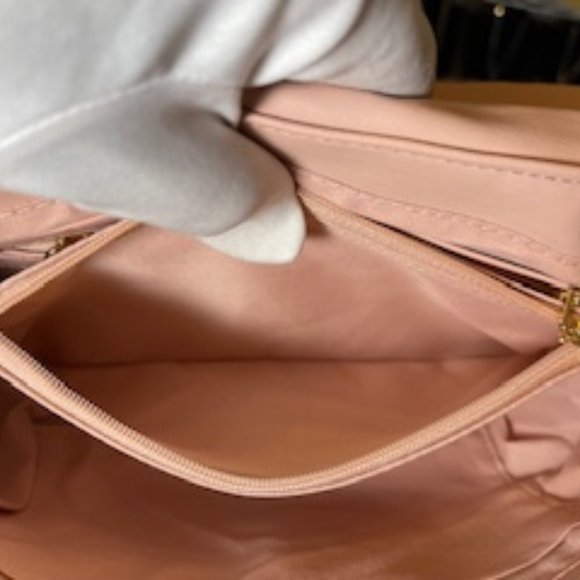 BADGLEY MISCHKA NWT QUILTED GOLD STUDDED CROSSBODY - Picture 10 of 10